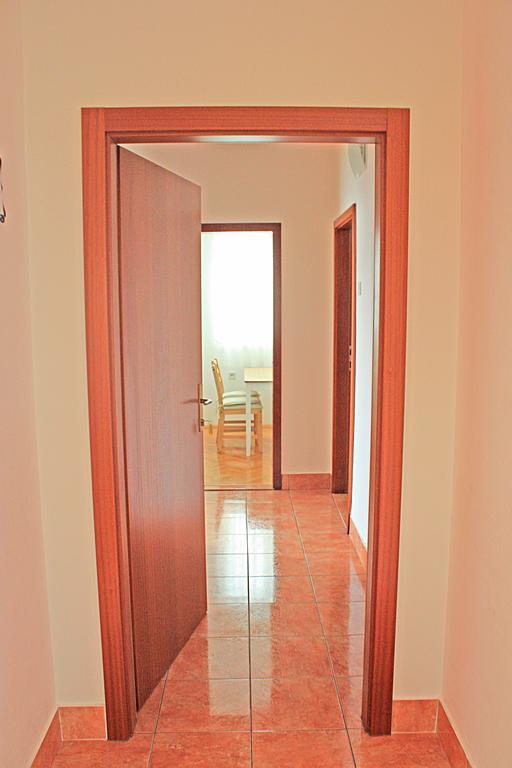 Bougainvillea Apartments Makarska Exterior photo