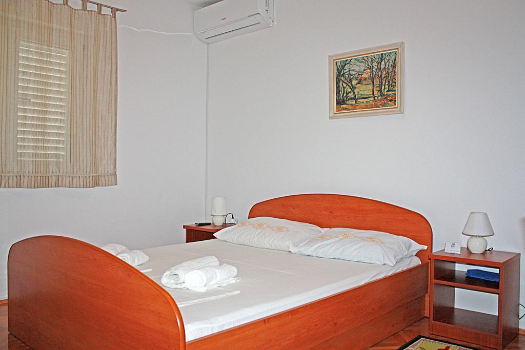 Bougainvillea Apartments Makarska Exterior photo
