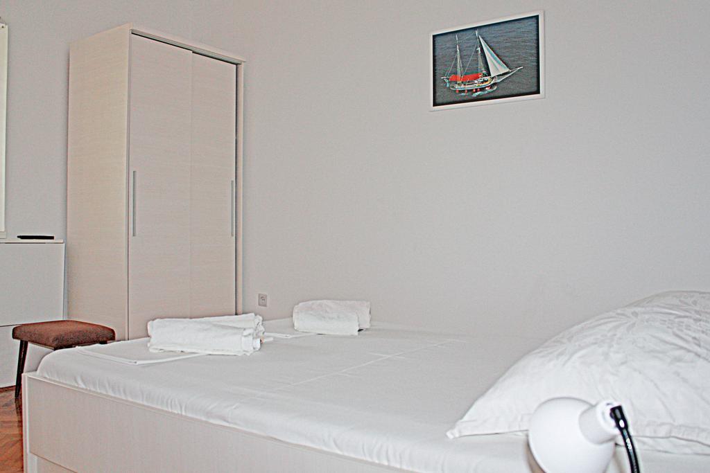 Bougainvillea Apartments Makarska Exterior photo